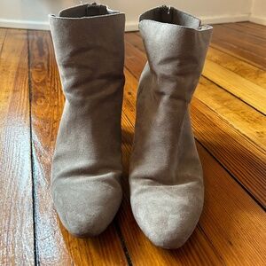 Old Navy Tan Suede Look Ankle Booties Block Heel Side Zip Women's Size 8